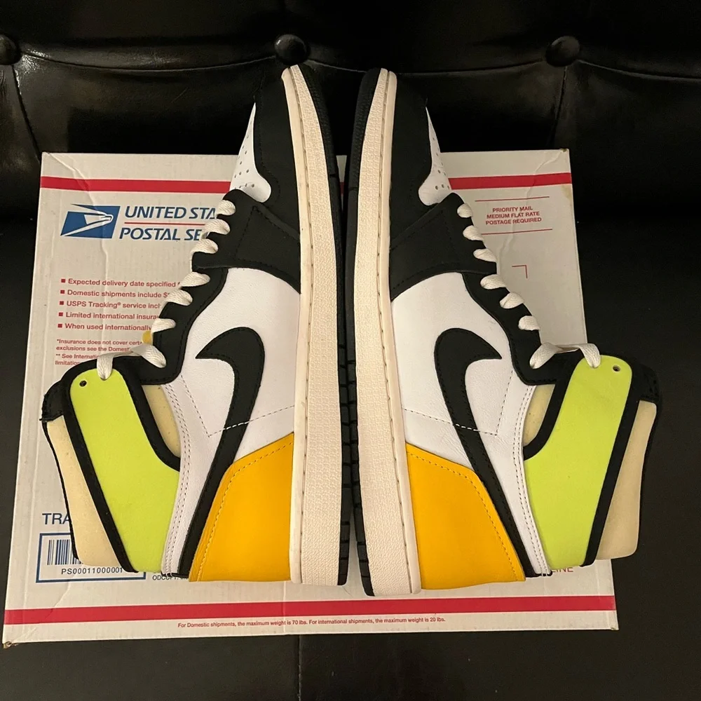 Jordan 1 High OG ‘Volt Gold’‎